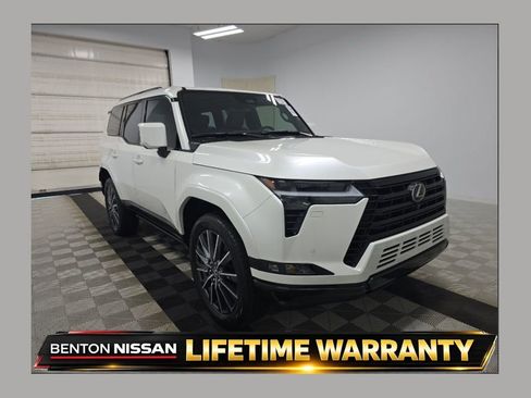 Used 2026 Lexus GX 550 w/ Accessory Package (2T) AWD/4WD image 1