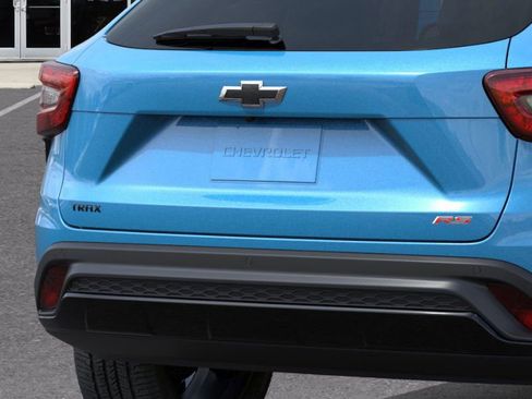 New 2026 Chevrolet Trax RS w/ Driver Confidence Package FWD image 14