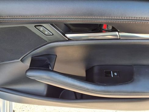 Used 2023 MAZDA MAZDA3 s image 26