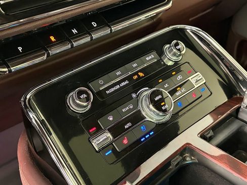 Used 2019 Lincoln Navigator L Black Label w/ Cargo Package AWD/4WD image 21