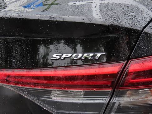 Certified 2022 Honda Civic Sport image 8