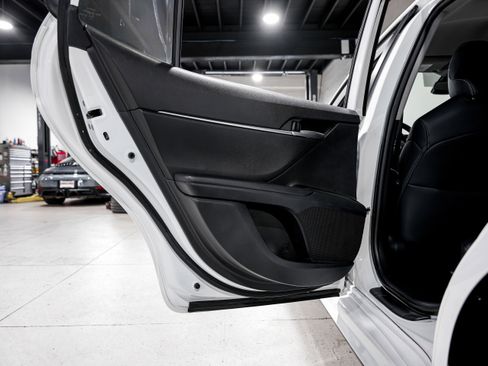 Used 2024 Toyota Camry SE FWD image 32