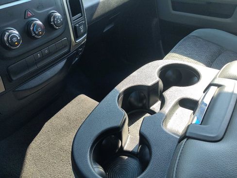 Used 2014 RAM 1500 Big Horn RWD image 26