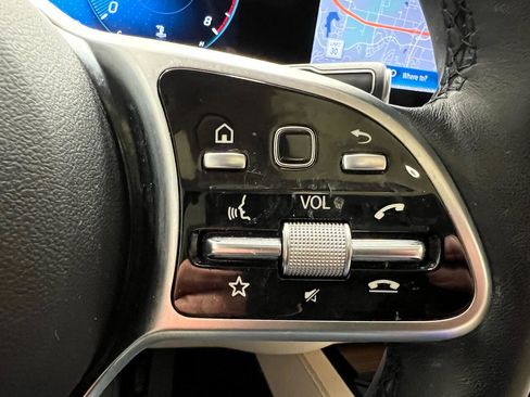 Used 2022 Mercedes-Benz GLE 350 4MATIC w/ AMG Line Exterior image 29