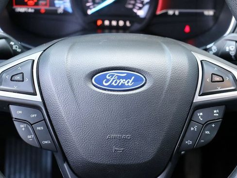 Used 2020 Ford Fusion SE FWD image 25
