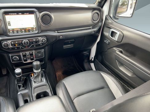 Used 2023 Jeep Gladiator Sport image 29