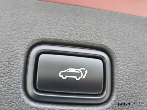 Certified 2024 Kia Sportage SX FWD image 15