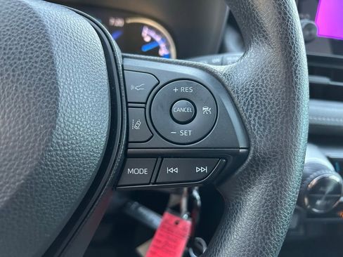 Used 2024 Toyota RAV4 LE image 18