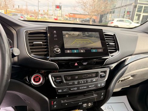 Used 2020 Honda Pilot Elite image 47
