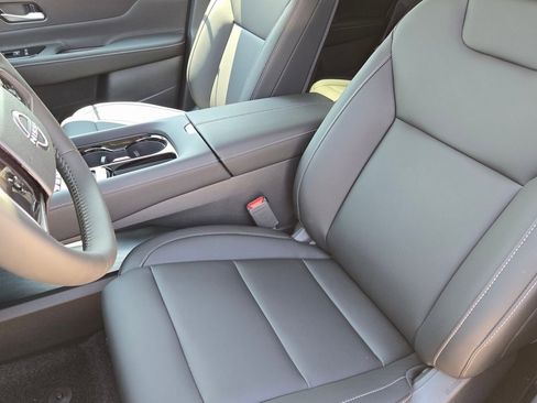 New 2025 Nissan Murano SV image 22