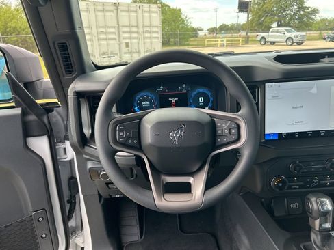 New 2026 Ford Bronco 2-Door AWD/4WD image 7