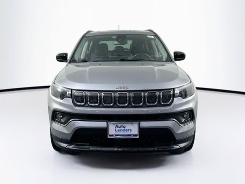 Used 2022 Jeep Compass Latitude AWD/4WD image 2