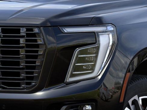 New 2026 GMC Yukon Denali Ultimate AWD/4WD image 11