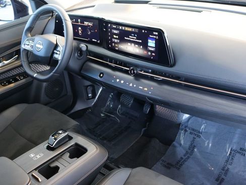 Used 2023 Nissan Ariya AWD image 41