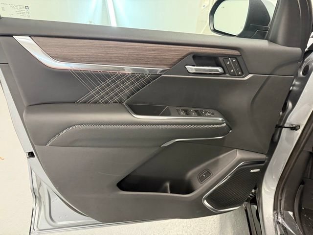 New 2026 GMC Acadia Denali w/ Super Cruise Package FWD image 14