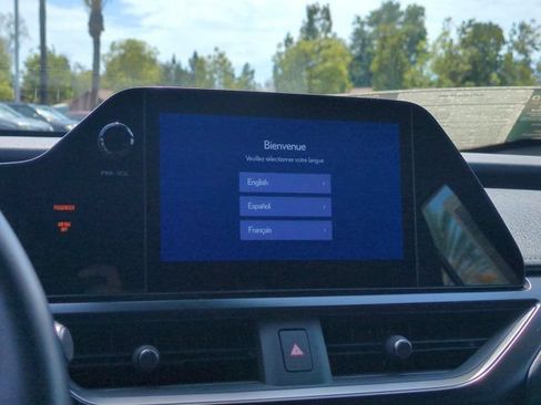Used 2025 Lexus UX 300h FWD w/ Accessory Package (Z2) image 21