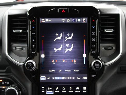 Used 2024 RAM 2500 Big Horn w/ Level 2 Equipment Group image 27