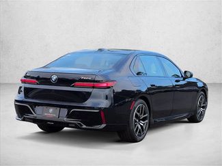 New 2026 BMW 750e xDrive video 2