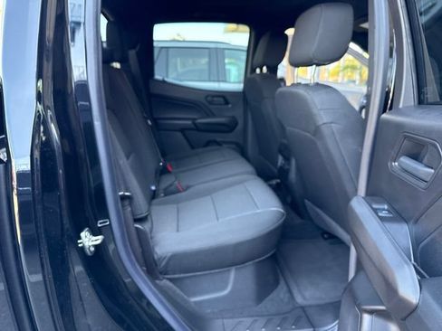 Used 2026 Chevrolet Colorado W/T w/ WT Custom Package RWD image 34