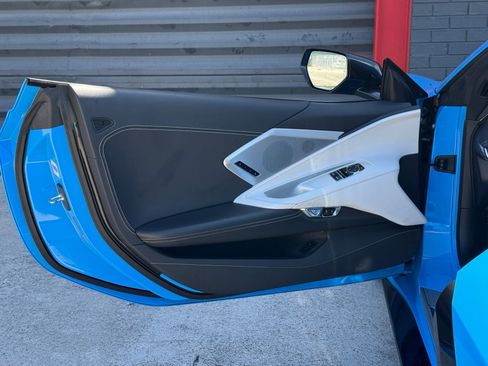 Used 2023 Chevrolet Corvette Stingray Preferred Cpe w/ Z51 Performance Package RWD image 19