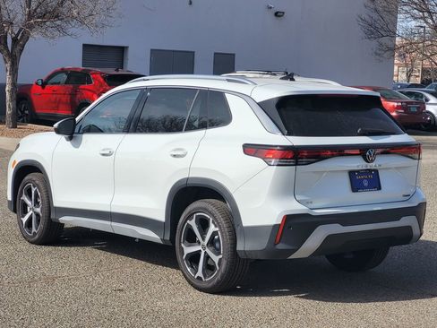 New 2025 Volkswagen Tiguan SE AWD/4WD image 4
