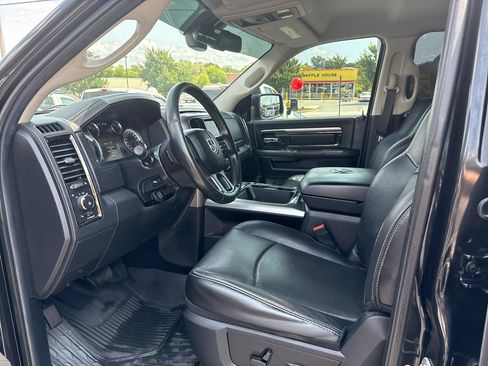 Used 2016 RAM 1500 Sport w/ Black Ram 1500 Sport Group AWD/4WD image 6
