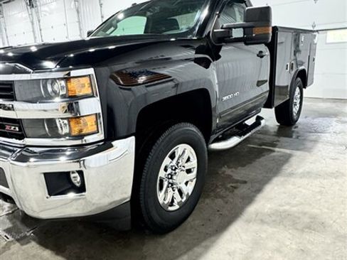 Used 2017 Chevrolet Silverado 3500 LT w/ LT Convenience Package AWD/4WD image 6