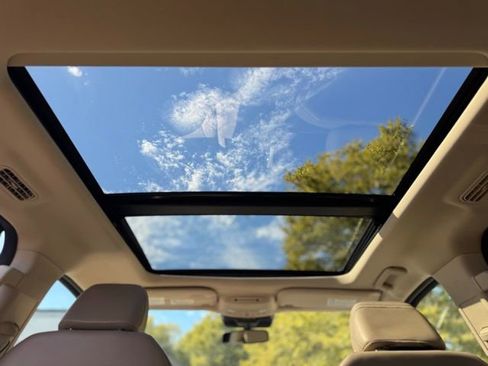 Certified 2024 Ford Expedition Limited image 30