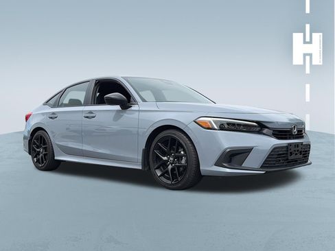 Used 2024 Honda Civic Sport image 1