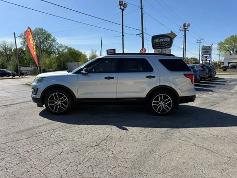 Used 2017 Ford Explorer Sport AWD/4WD image 2