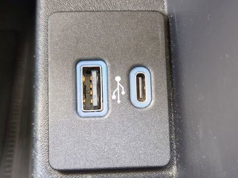 Used 2021 Ford Edge SEL w/ Convenience Package AWD/4WD image 24
