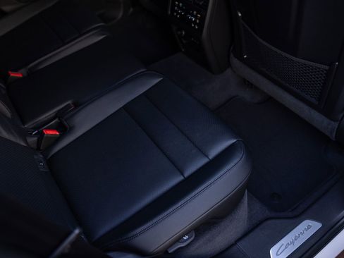 New 2026 Porsche Cayenne AWD/4WD image 37