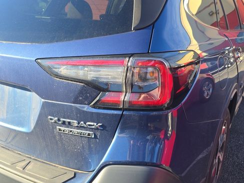 Used 2022 Subaru Outback Touring image 8