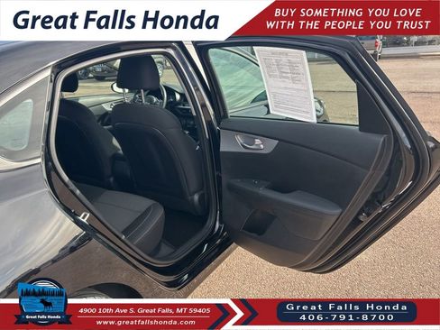 Used 2024 Kia Forte LXS image 23