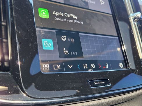 Used 2023 Volvo C40 P8 Recharge Ultimate image 15