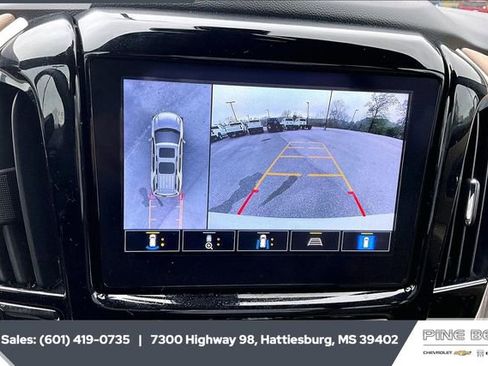 Used 2023 Chevrolet Traverse Premier image 15