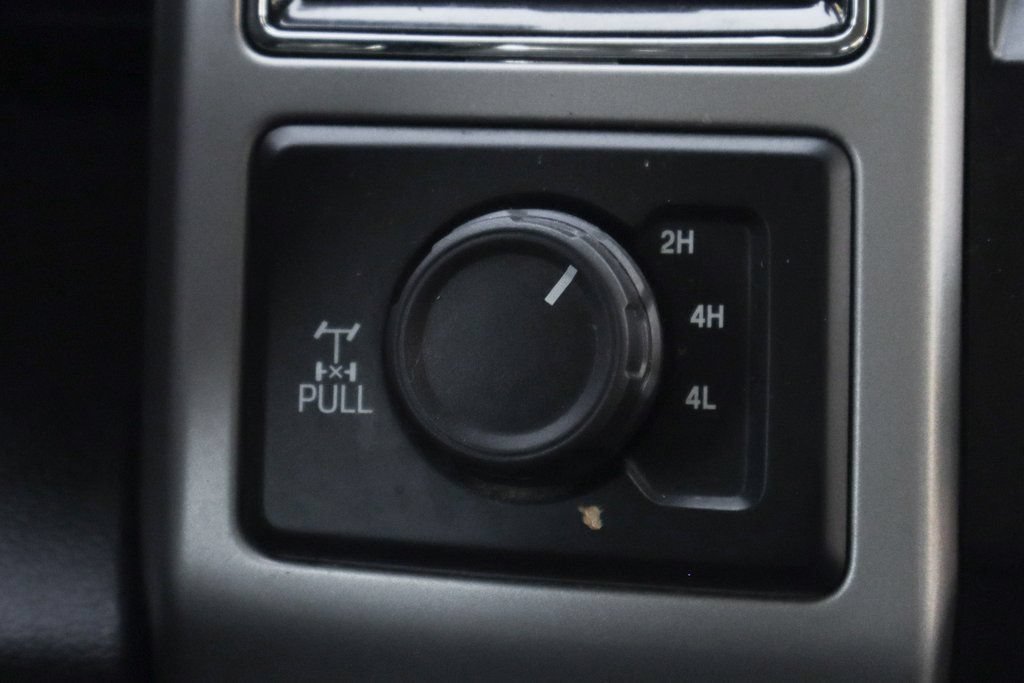 Used 2021 Ford F250 Lariat w/ Lariat Value Package AWD/4WD image 32