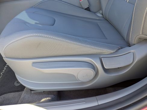 Certified 2025 Hyundai Elantra Sport image 20