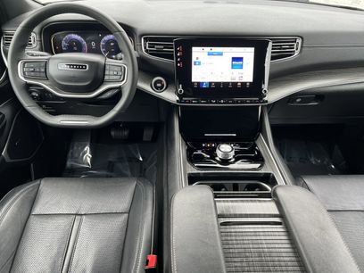 Used 2024 Jeep Wagoneer L Series II w/ Flexible Seating Group