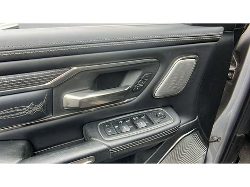 Used 2019 RAM 1500 Limited image 8