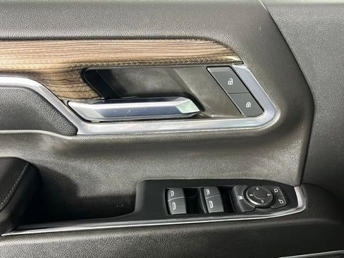 Used 2024 Chevrolet Silverado 2500 LT image 19