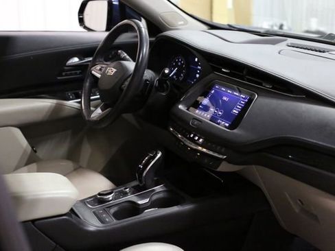 Used 2022 Cadillac XT4 Premium Luxury w/ Technology Package image 29