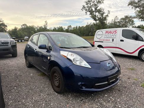 Used 2017 Nissan Leaf S FWD image 3