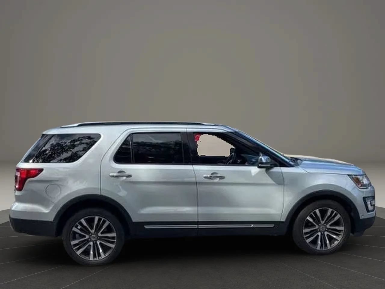 Used 2017 Ford Explorer Platinum AWD/4WD image 10