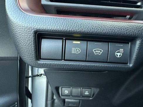 Used 2024 Toyota Prius Prime Premium image 18