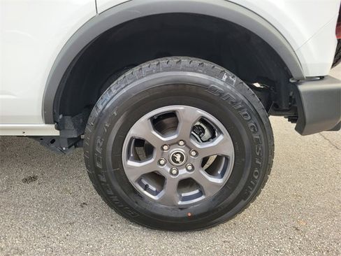 Used 2025 Ford Bronco Big Bend image 16