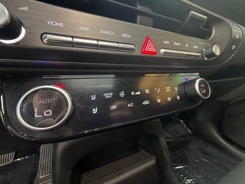 Used 2026 Hyundai Palisade Calligraphy AWD/4WD image 27