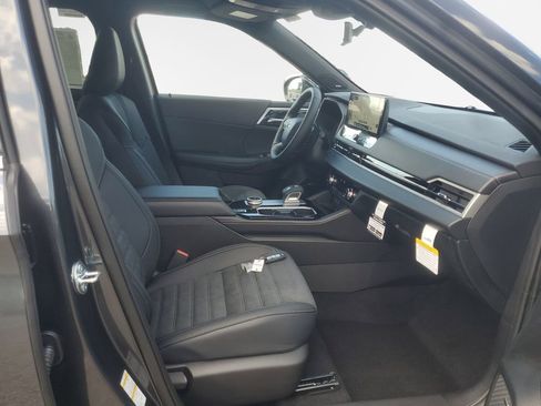 New 2026 Mitsubishi Outlander LE AWD/4WD image 23