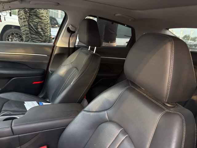 Used 2025 Hyundai Sonata Limited FWD image 7