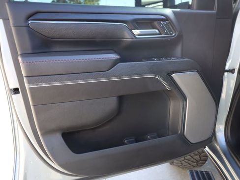 Used 2024 GMC Sierra 2500 AT4X AWD/4WD image 10